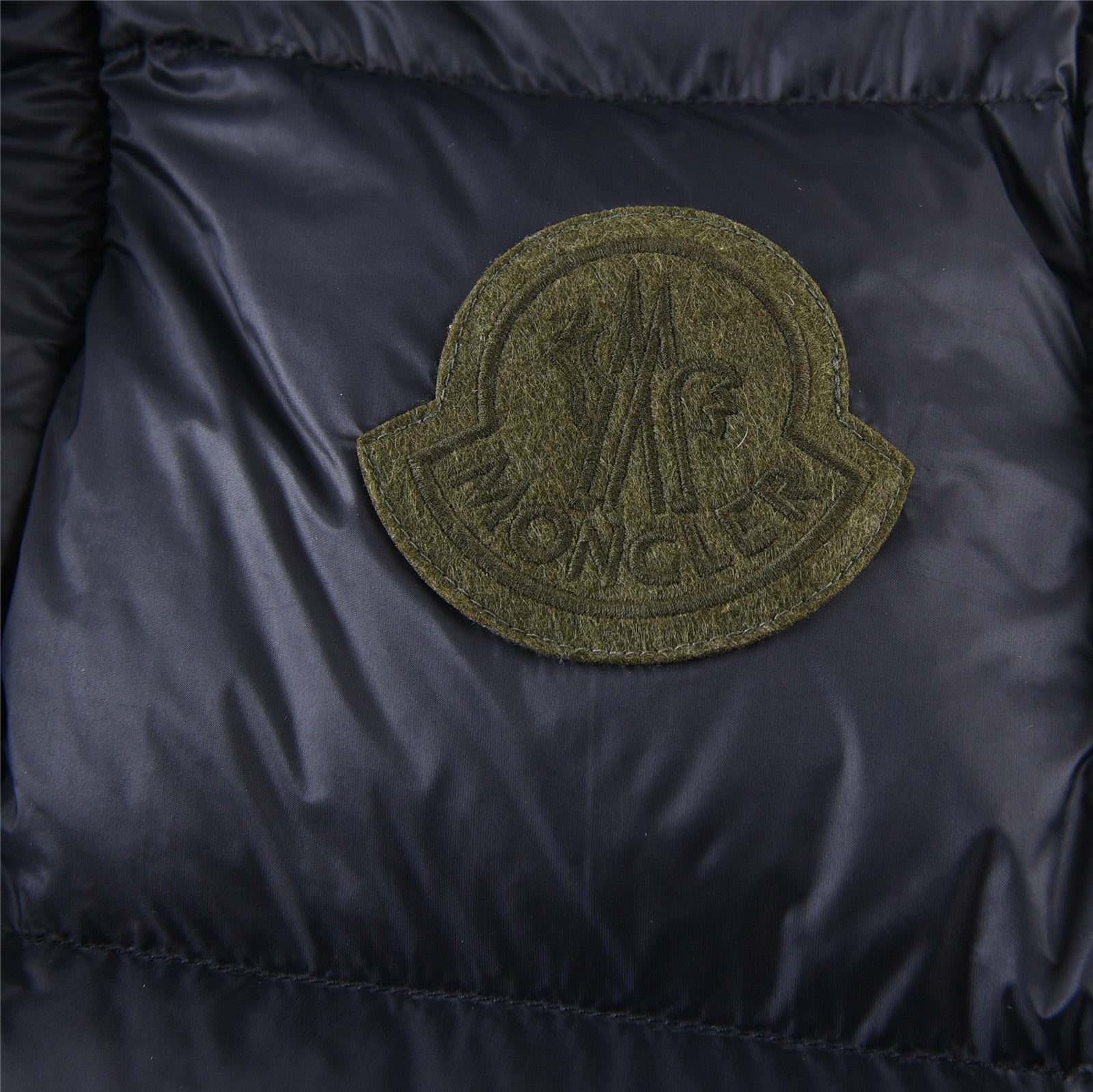 Moncler Detachable Sleeve SHORT DOWN JACKET