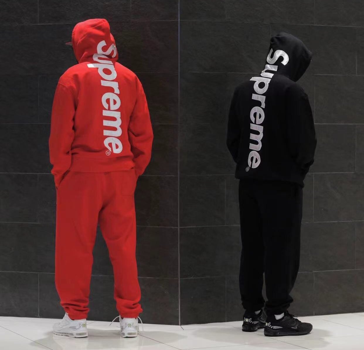 Supreme 22FW Satin Applique Sweatpant